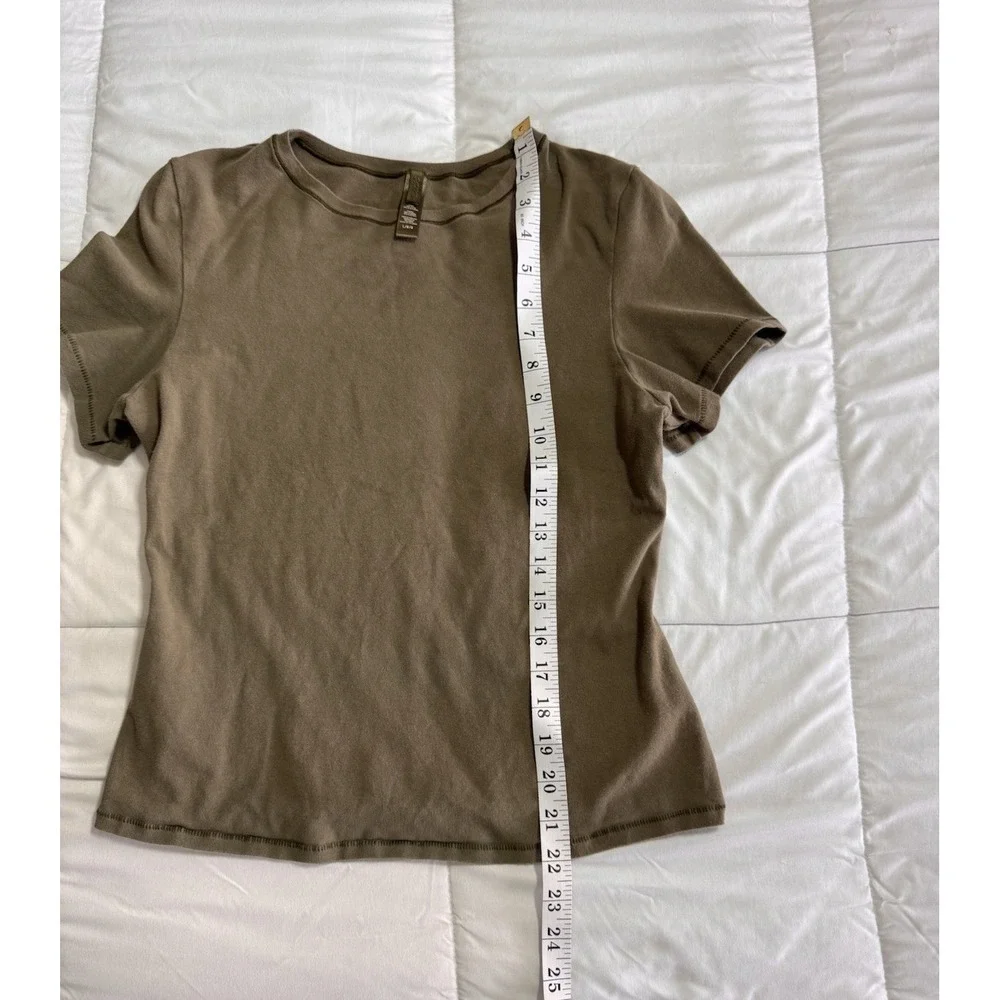 SKIMS Cotton Jersey Short Sleeve T-Shirt In Brown Size Large EUC Soft - Picture 3 of 8